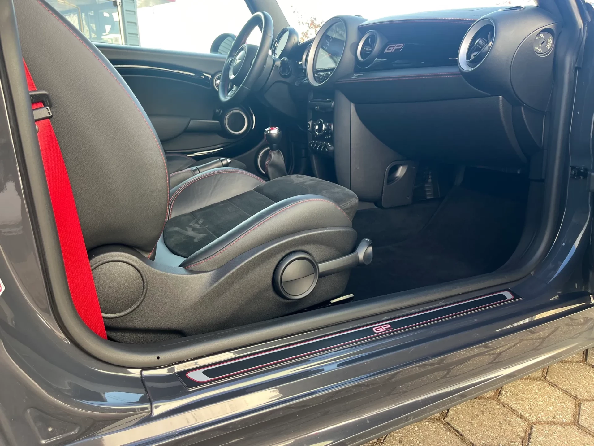 MINI 3 Portas Cooper GP2 32