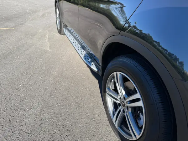 Mercedes-Benz GLC 300 e 4Matic 8