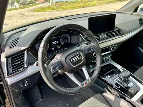Audi Q5 11