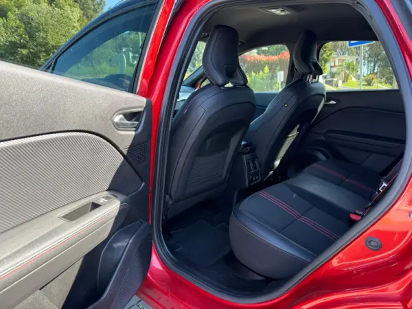 Renault Captur 1.0 TCe RS Line 31