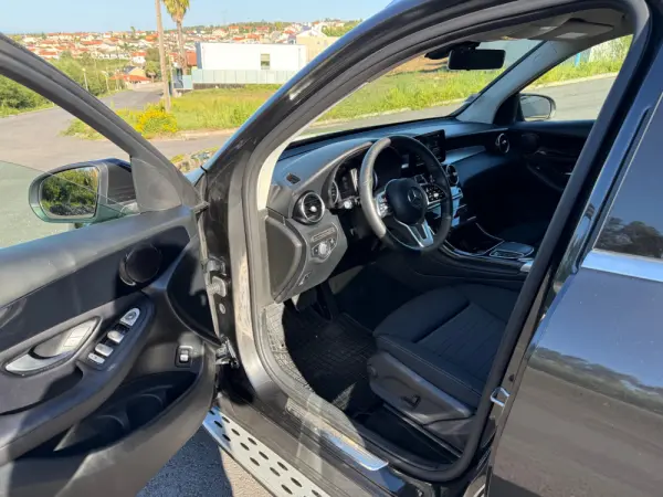 Mercedes-Benz GLC 300 e 4Matic 9
