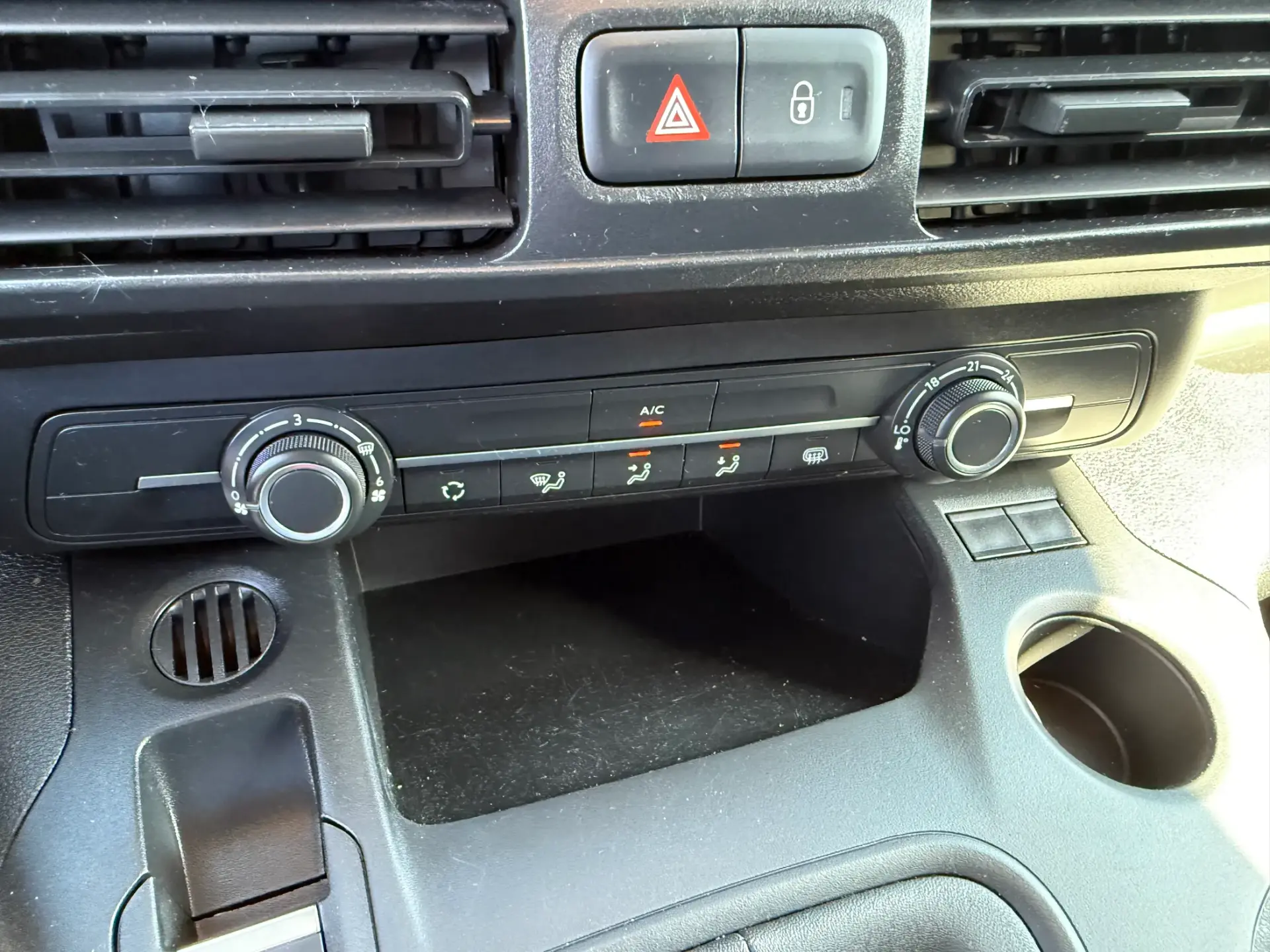 Peugeot Partner 1.5 BlueHDi Longa 17