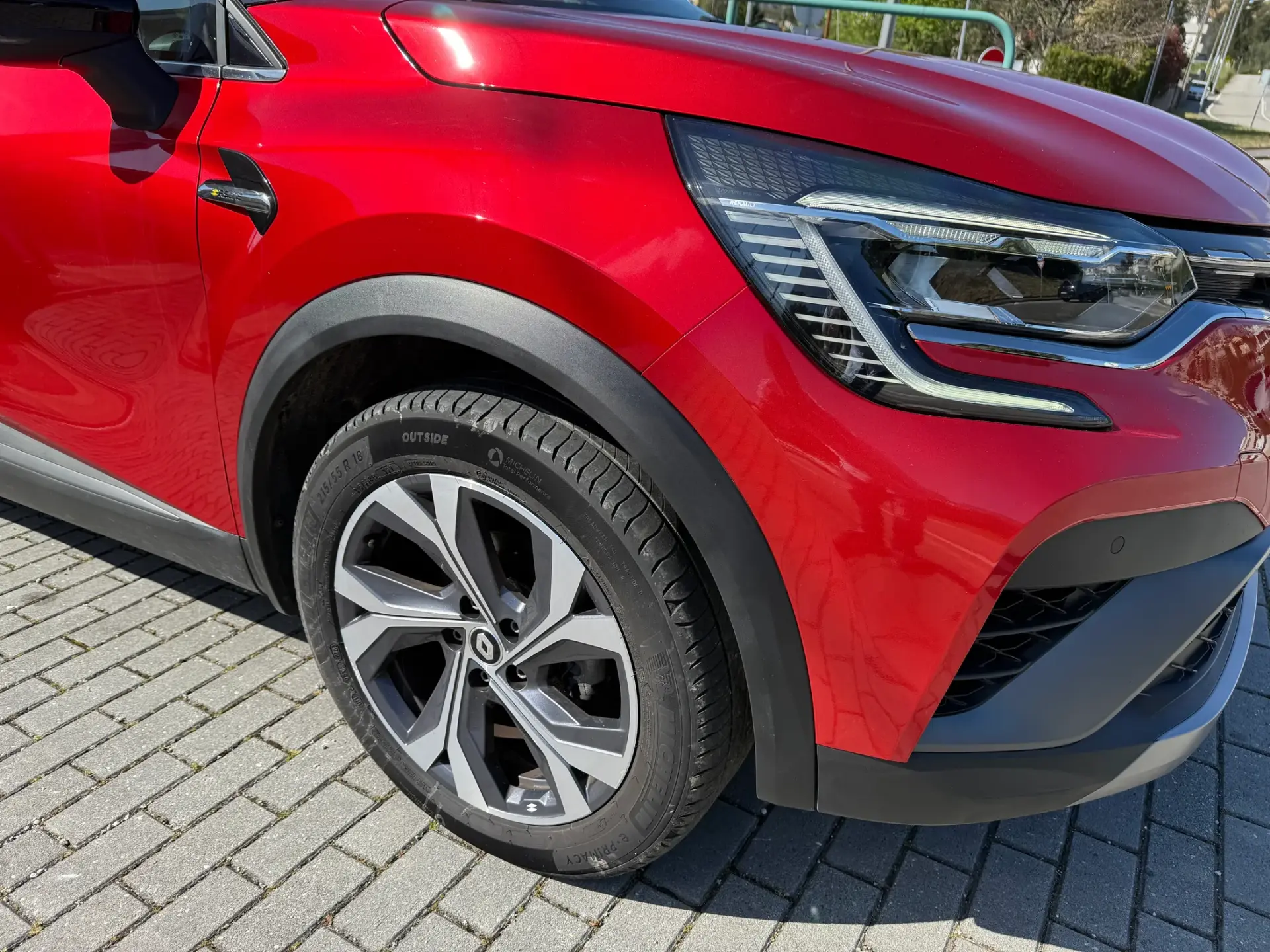 Renault Captur 1.0 TCe RS Line 4