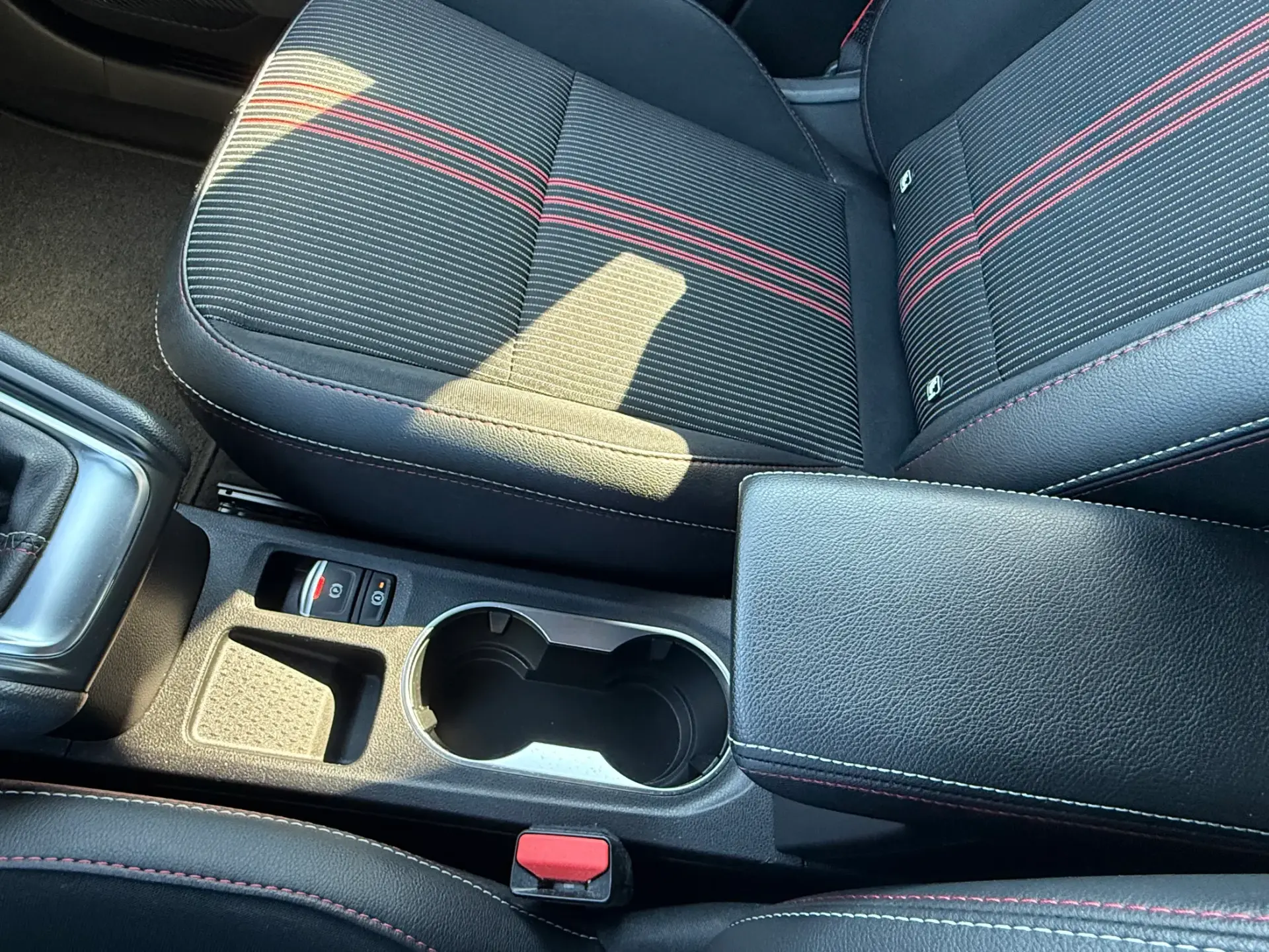 Renault Captur 1.0 TCe RS Line 28