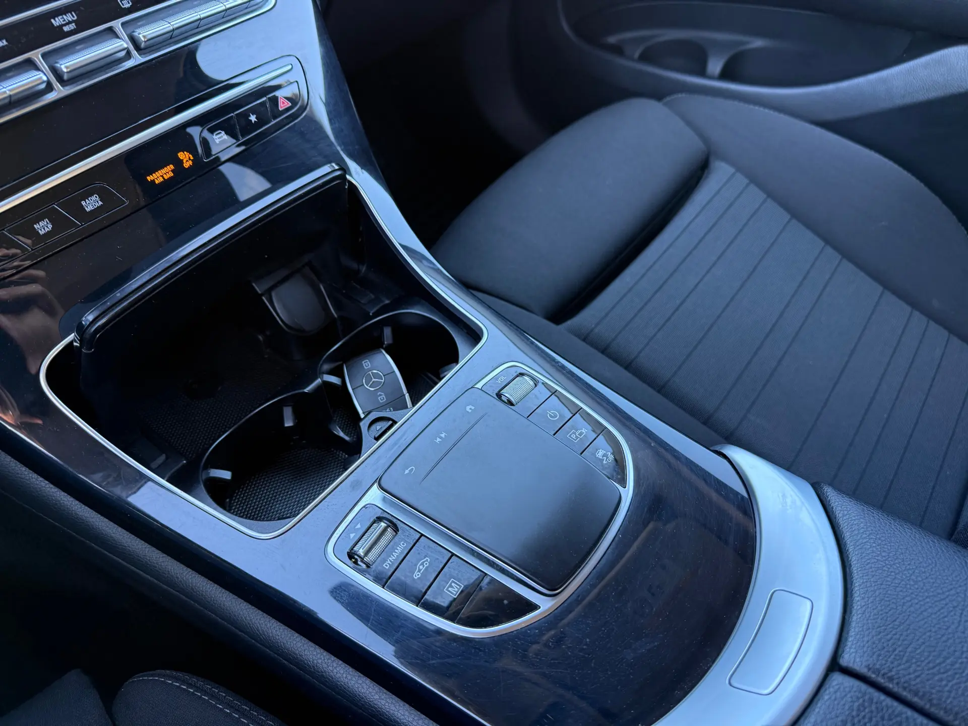 Mercedes-Benz GLC 300 e 4Matic 16