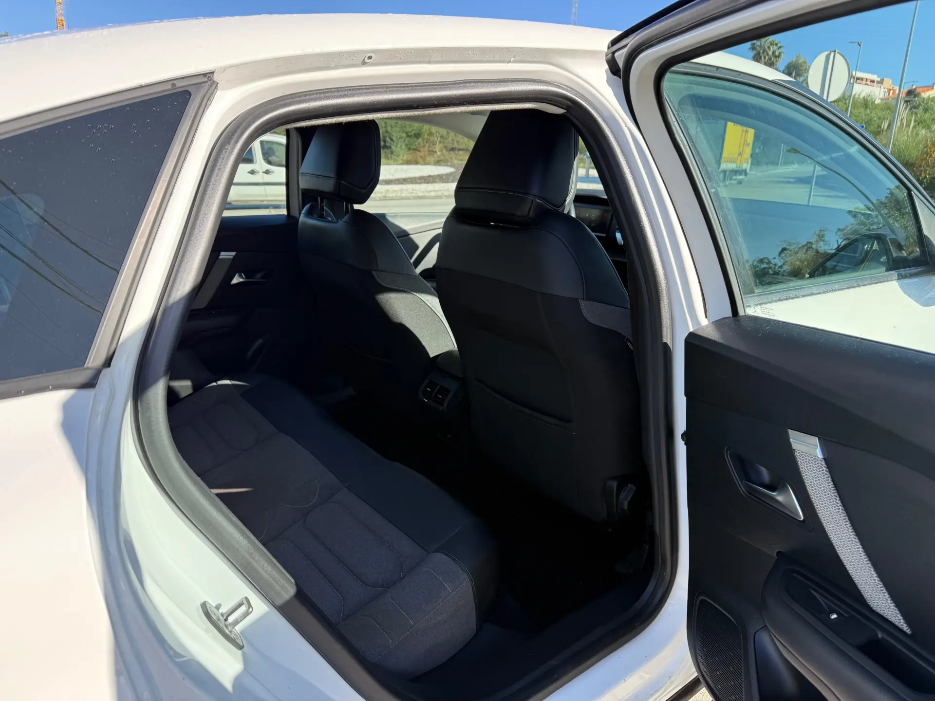 Citroen C4 1.5 BlueHDi Shine 13