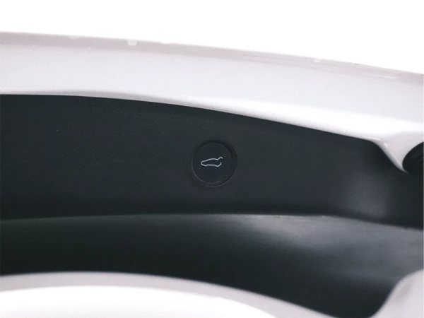 Tesla Model 3 Long-Range Dual Motor AWD 16
