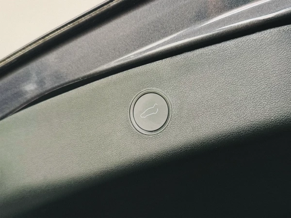 Tesla Model 3 Tração Traseira 7
