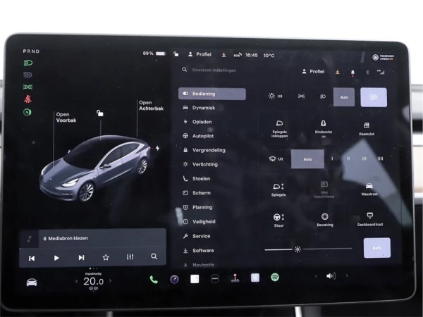 Tesla Model 3 Long-Range Dual Motor AWD 17