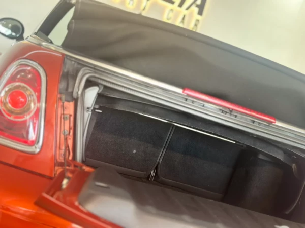 MINI Cabrio Cooper D 9