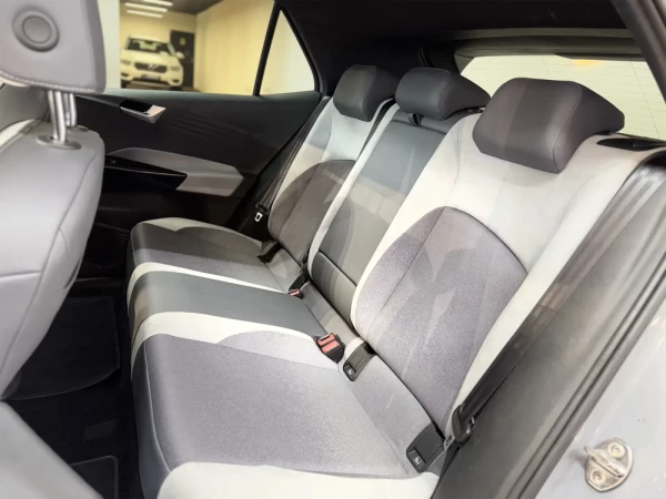 Volkswagen ID.3 Pro Permance 1st Plus 8