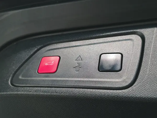 Citroën C5 Aircross 1.5 BlueHDi Shine J19 EAT8 23