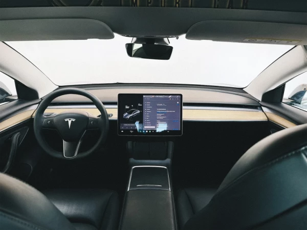 Tesla Model 3 Tração Traseira 8
