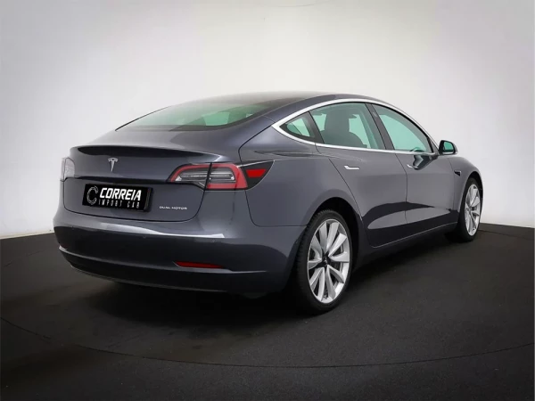 Tesla Model 3 Long-Range Dual Motor AWD 2