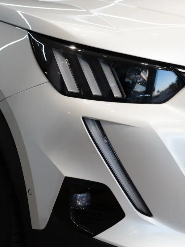 Peugeot e-2008 GT 6