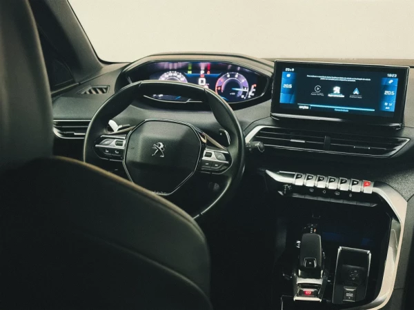 Peugeot 5008 1.5 BlueHDi Allure Pack EAT8 9