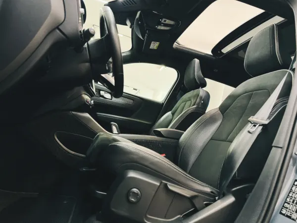 Volvo XC 40 Recharge Twin Ultimate 14