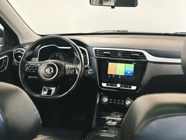 MG ZS 44.5 kWh Luxury 13