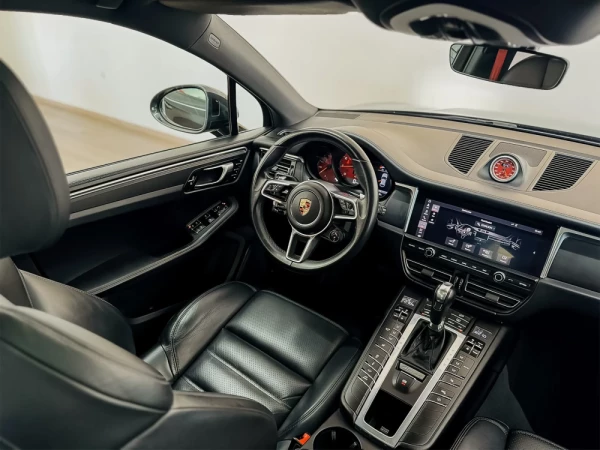 Porsche Macan Spirit 9