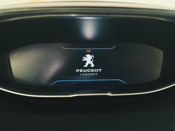 Peugeot 5008 1.5 BlueHDi Allure EAT8 12