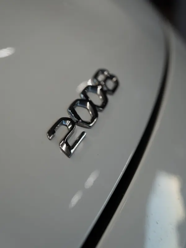 Peugeot e-2008 GT 7