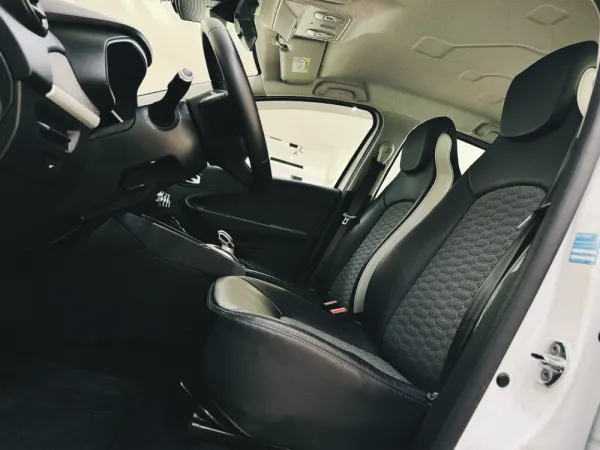Renault Zoe (s/ Bateria) Exclusive 50 Flex 13