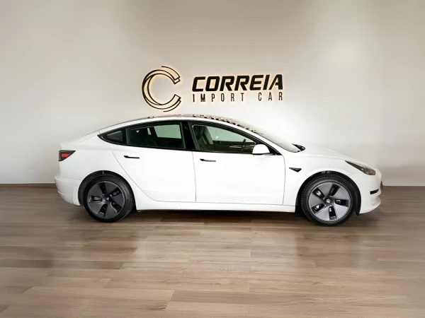 Tesla Model 3 Tração Traseira 3