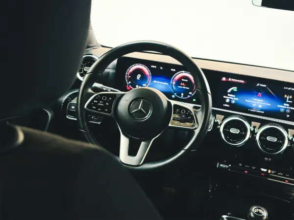 Mercedes-Benz CLA 180 10