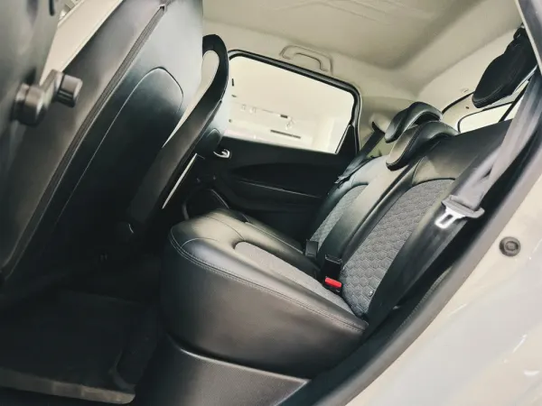 Renault Zoe (s/ Bateria) Exclusive 50 Flex 14