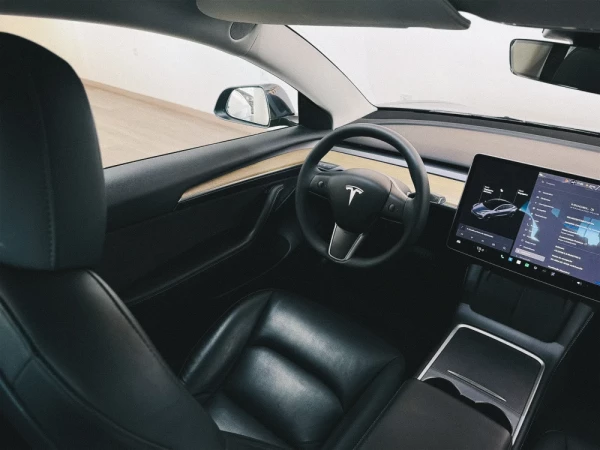 Tesla Model 3 Tração Traseira 9