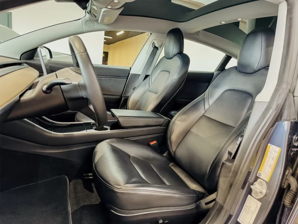 Tesla Model 3 Performance Dual Motor AWD 9