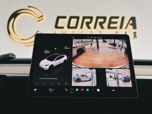 Tesla Model Y Performance Tração Integral 13