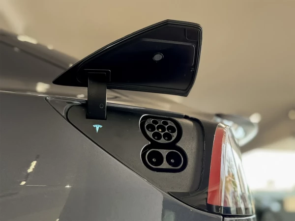 Tesla Model 3 Performance Dual Motor AWD 8