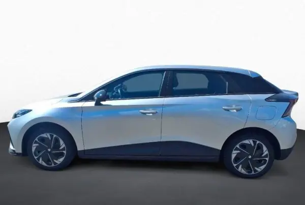 MG MG4 51 kWh Standard 2