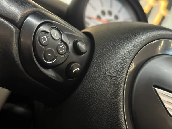 MINI Cabrio Cooper D 22