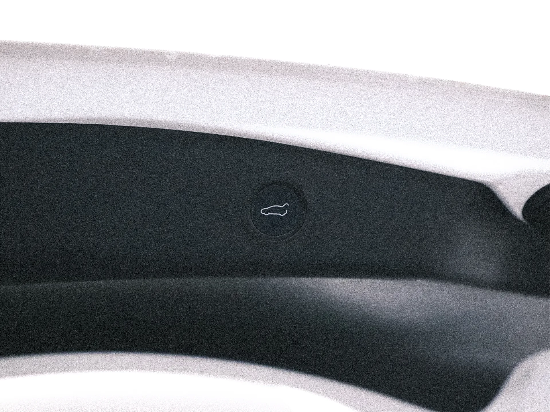 Tesla Model 3 Long-Range Dual Motor AWD 16