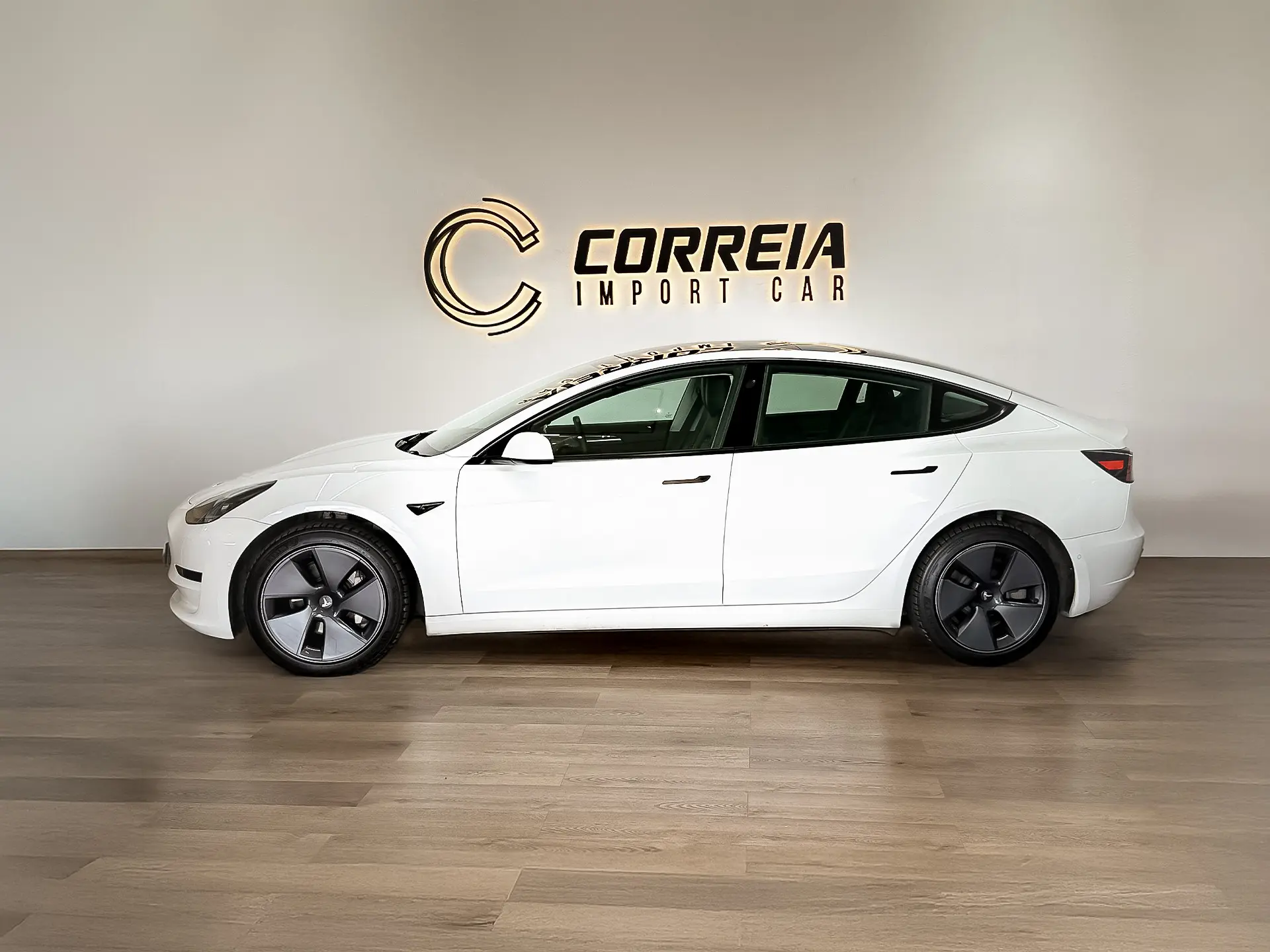 Tesla Model 3 Standard Range Plus RWD 7