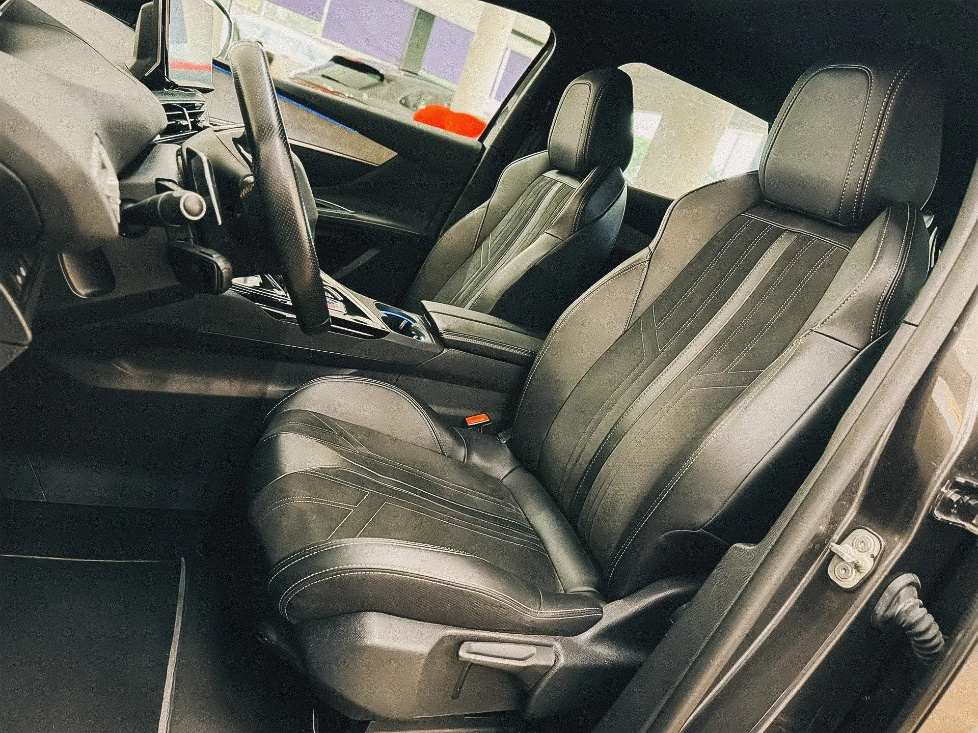 Peugeot 3008 1.5 BlueHDi GT EAT8 9