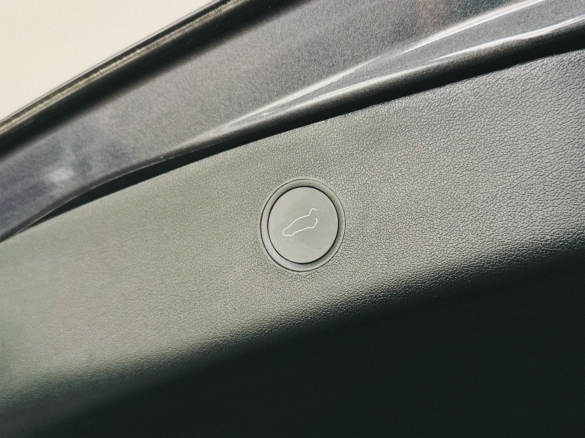 Tesla Model 3 Tração Traseira 7