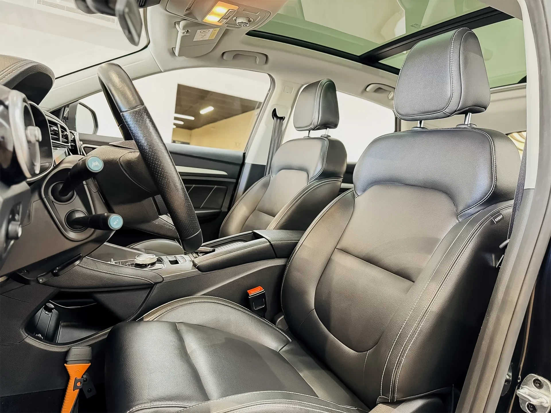 MG ZS 44.5 kWh Luxury 14