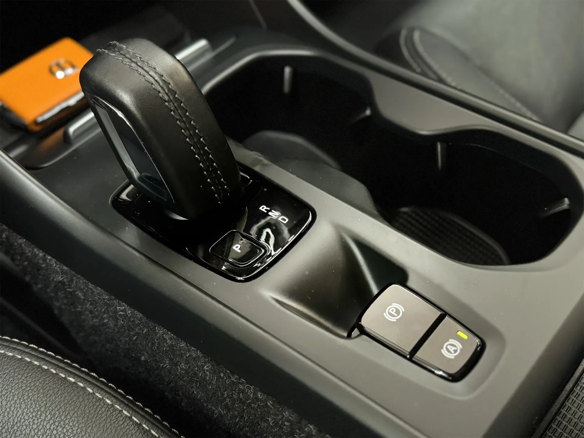 Volvo XC 40 1.5 T5 PHEV Inscription 10
