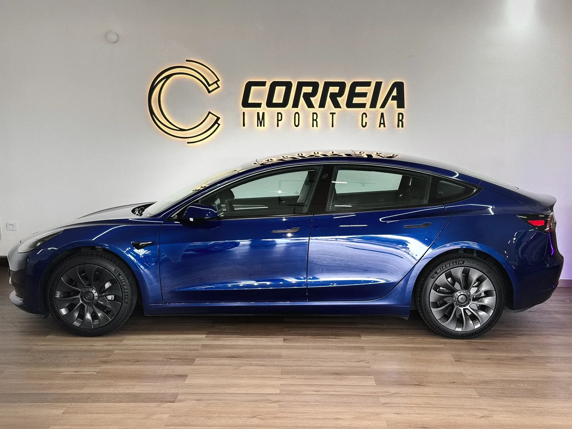 Tesla Model 3 Standard Range Plus RWD 2