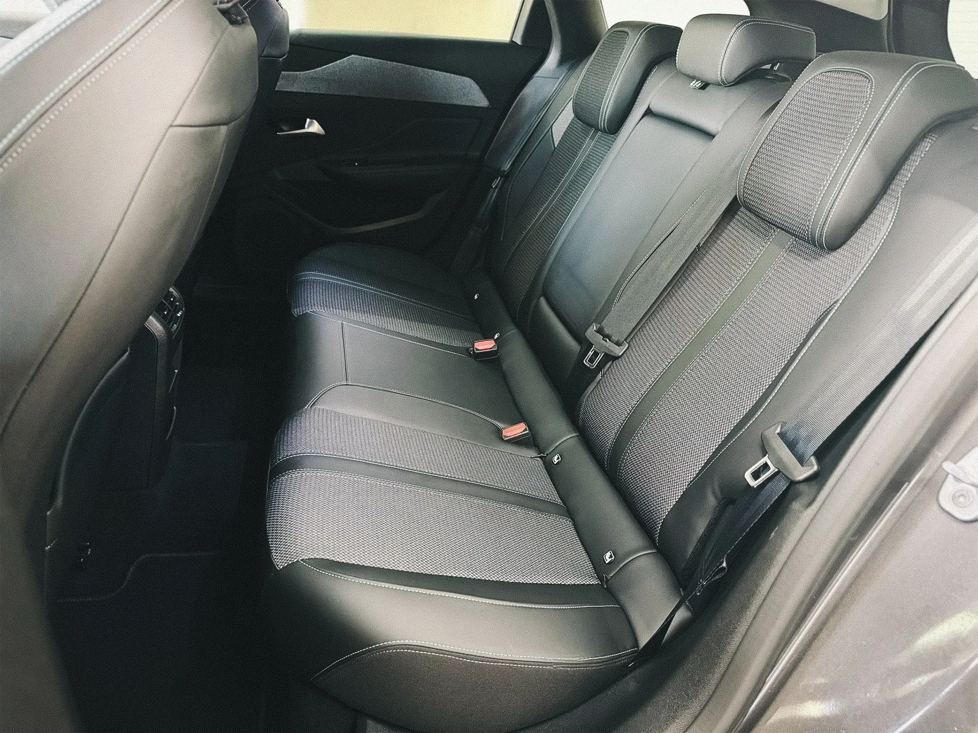 Peugeot 308 SW 1.5 BlueHDi Allure Pack 13