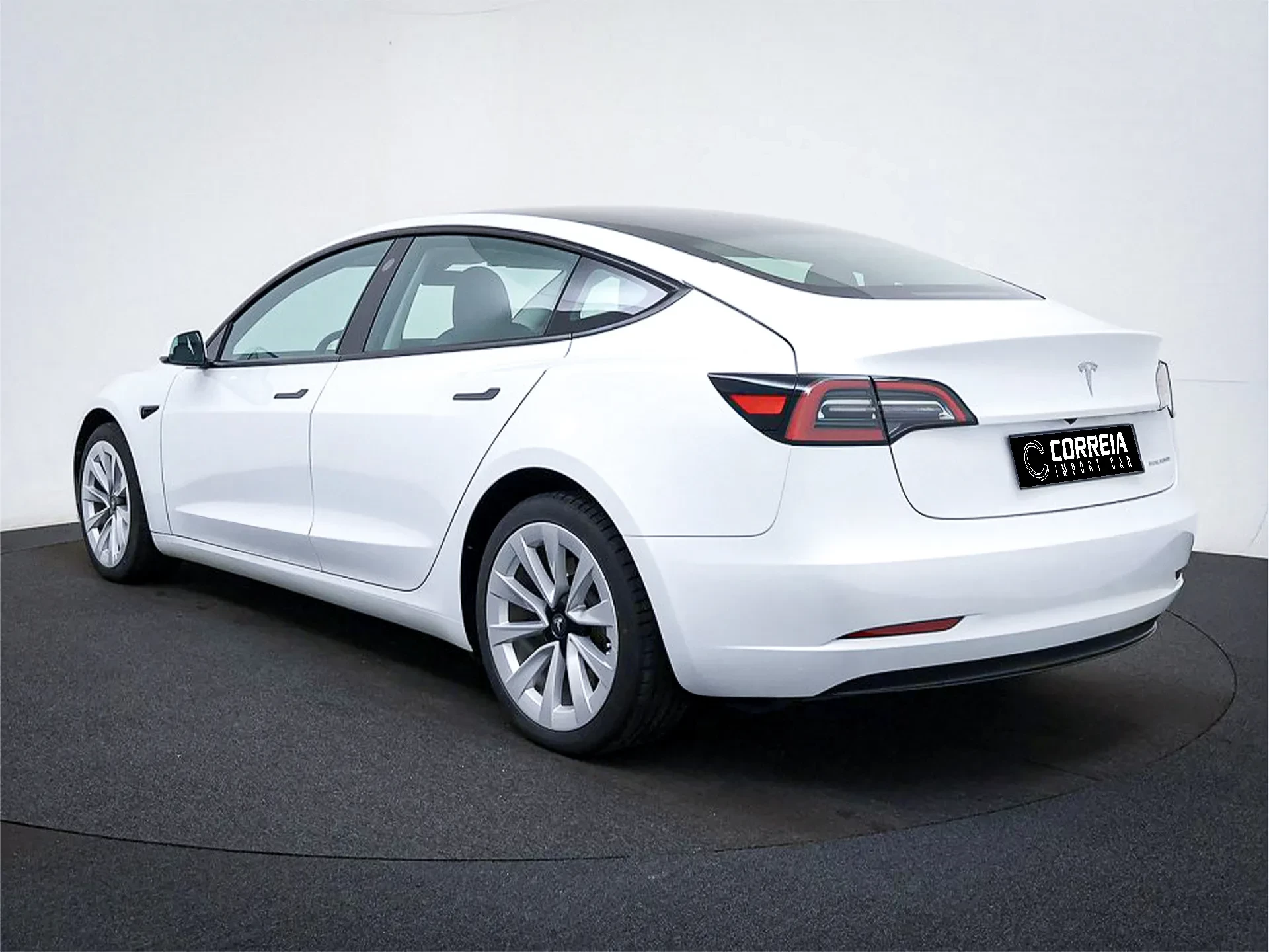 Tesla Model 3 Long-Range Dual Motor AWD 2