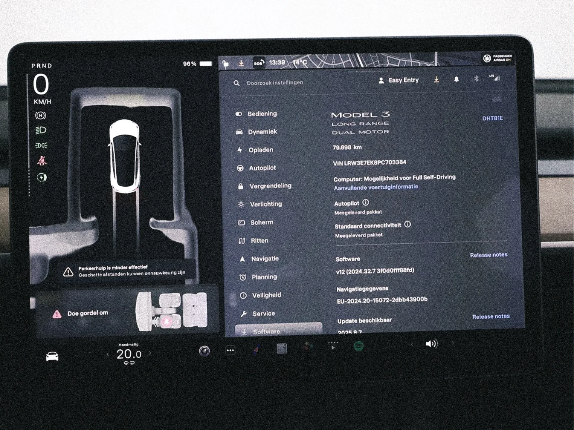 Tesla Model 3 Long-Range Dual Motor AWD 26