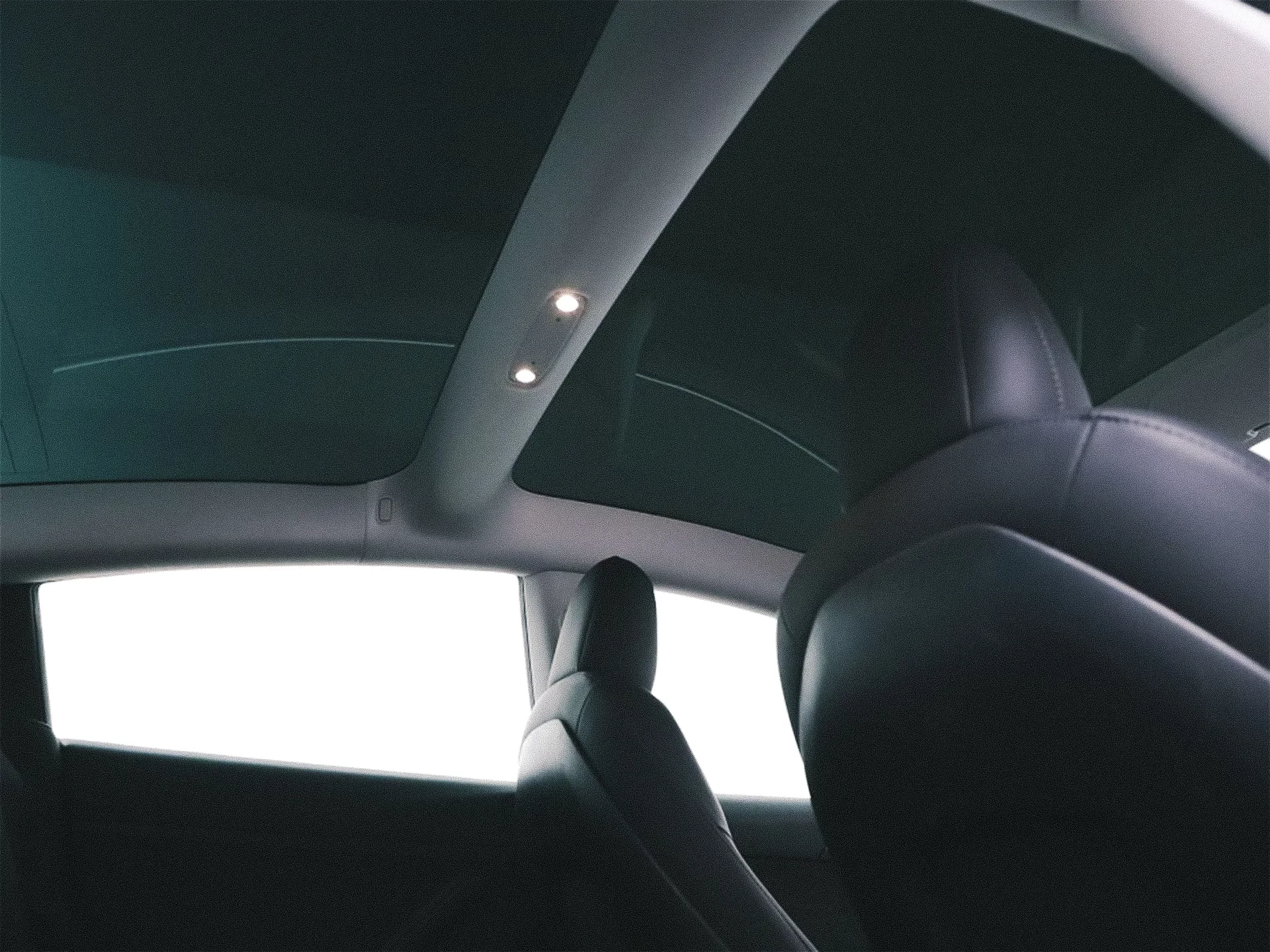 Tesla Model 3 Long-Range Dual Motor AWD 13