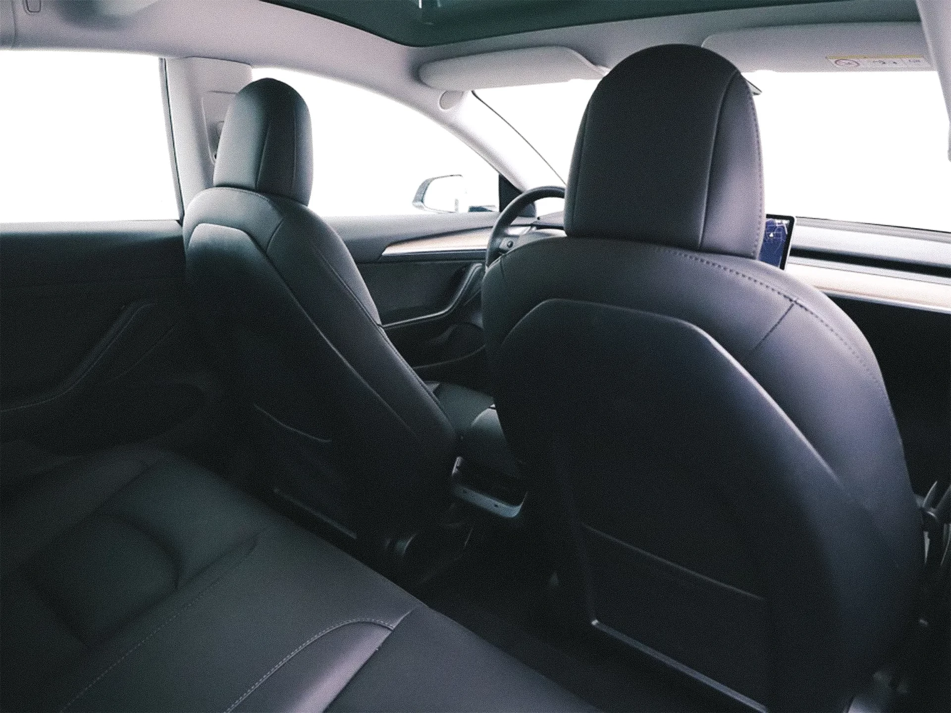 Tesla Model 3 Long-Range Dual Motor AWD 12
