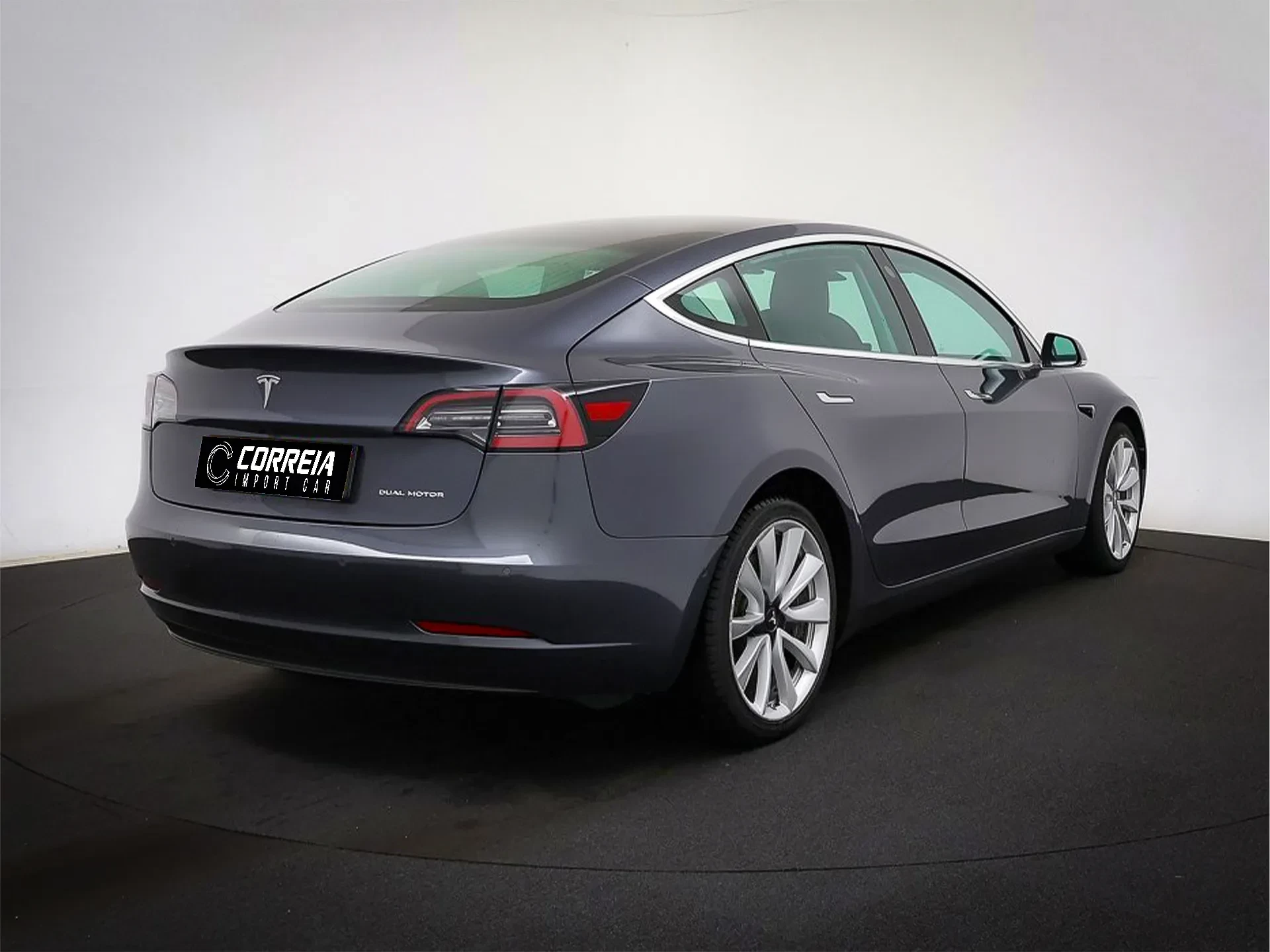 Tesla Model 3 Long-Range Dual Motor AWD 2