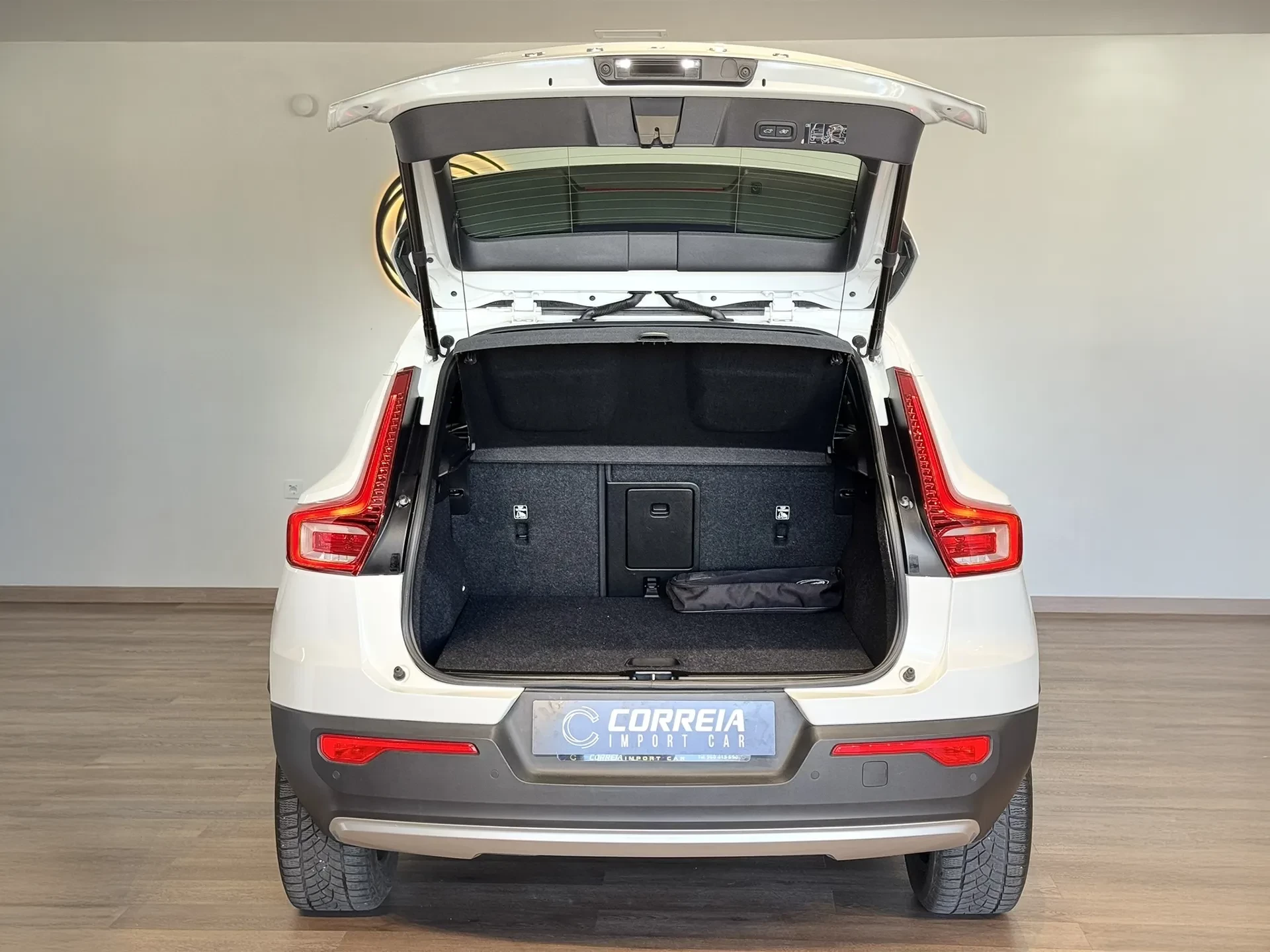 Volvo XC 40 1.5 T5 PHEV Inscription 6