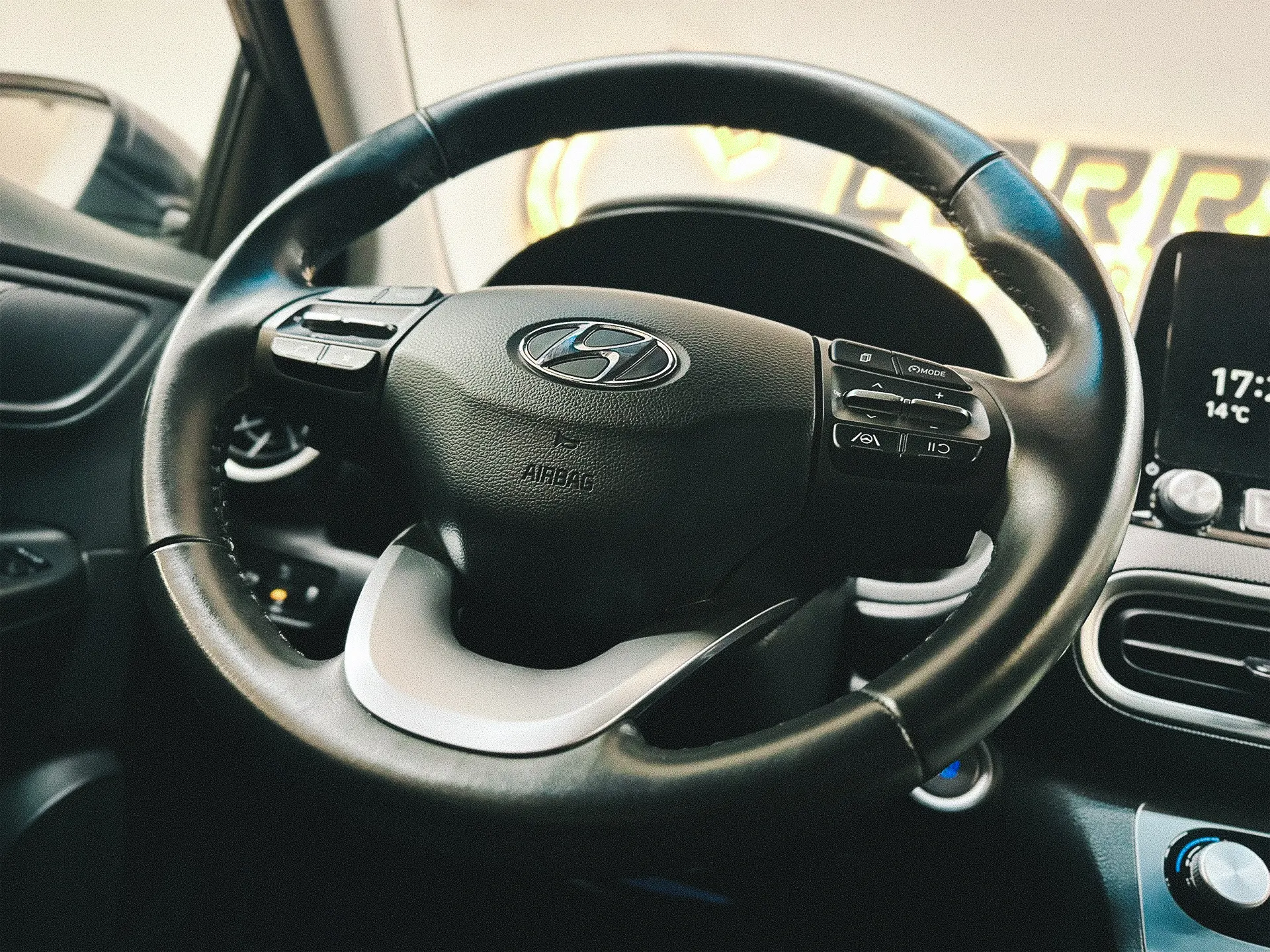 Hyundai Kauai EV 64 kWh Premium 11